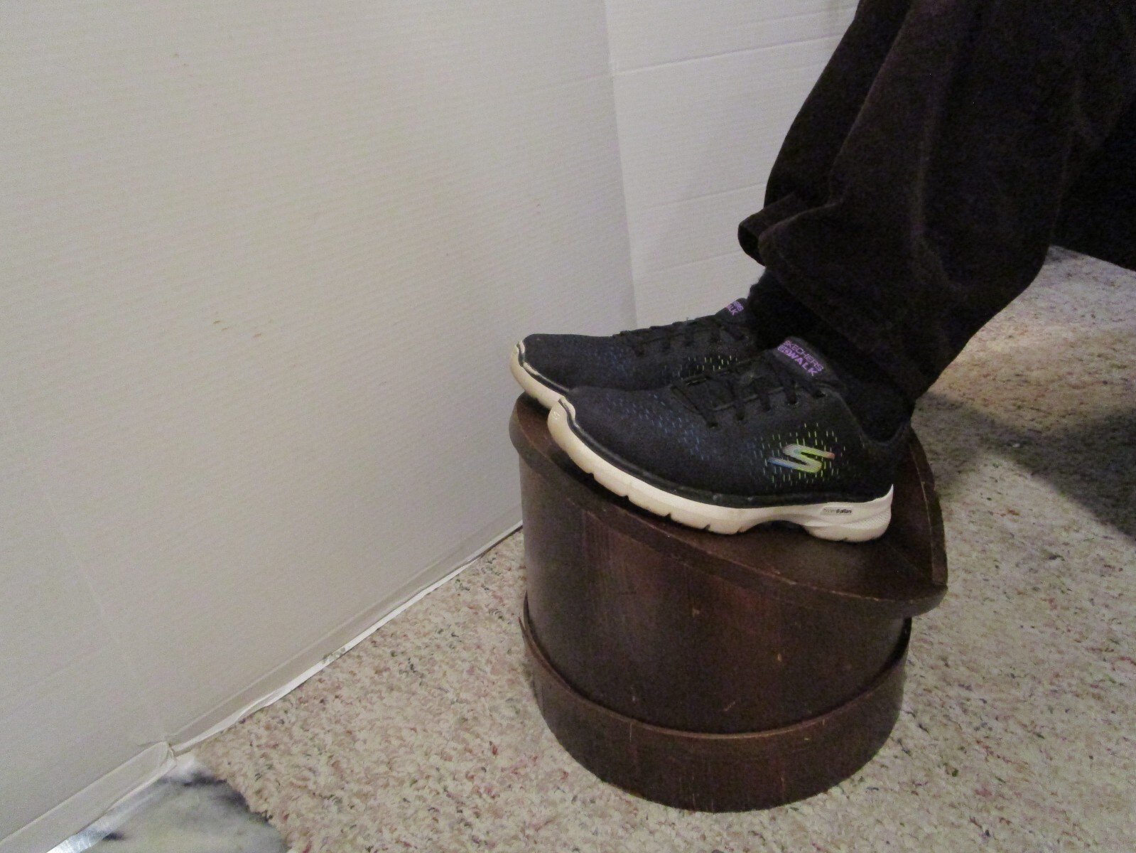 Vintage Folk Art Wood Barrel firkin Footrest American Eagle décor 12.25″ W 1900s
