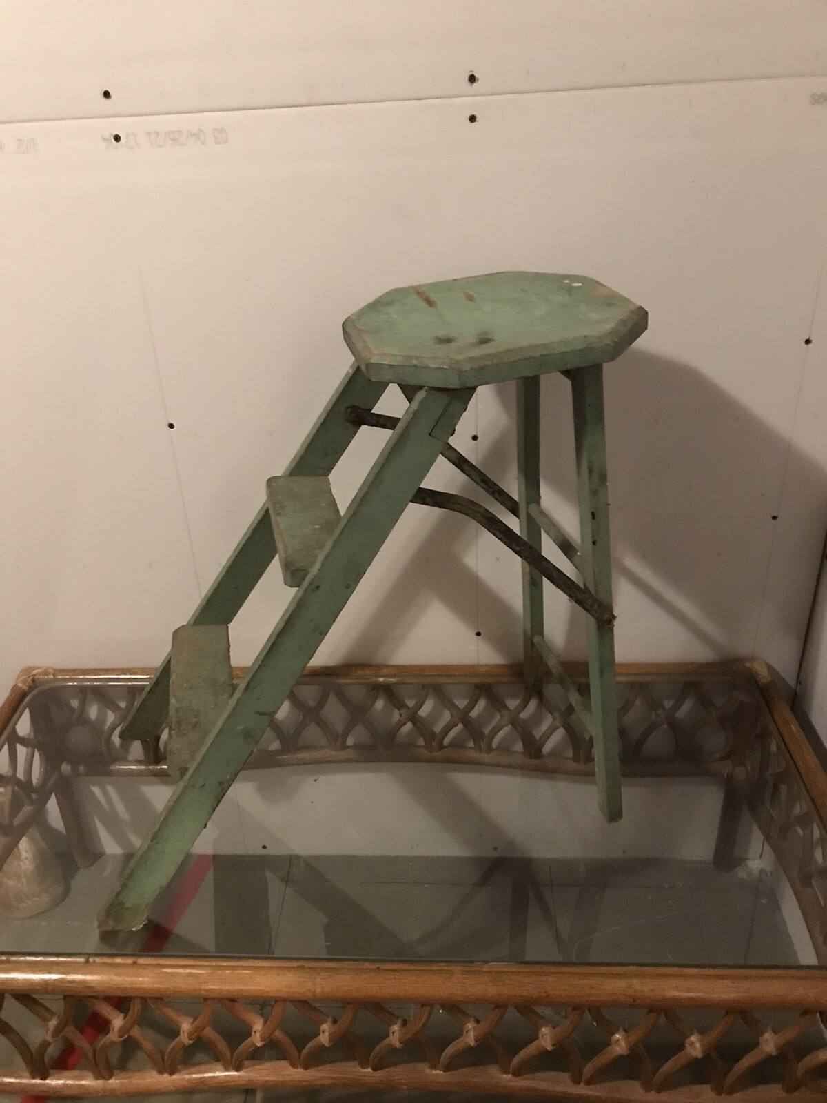 ANTIQUE VTG PRIMITIVE ORIGINAL GREEN PAINT WOOD FOLDING STEP STOOL 24 1/4” TALL