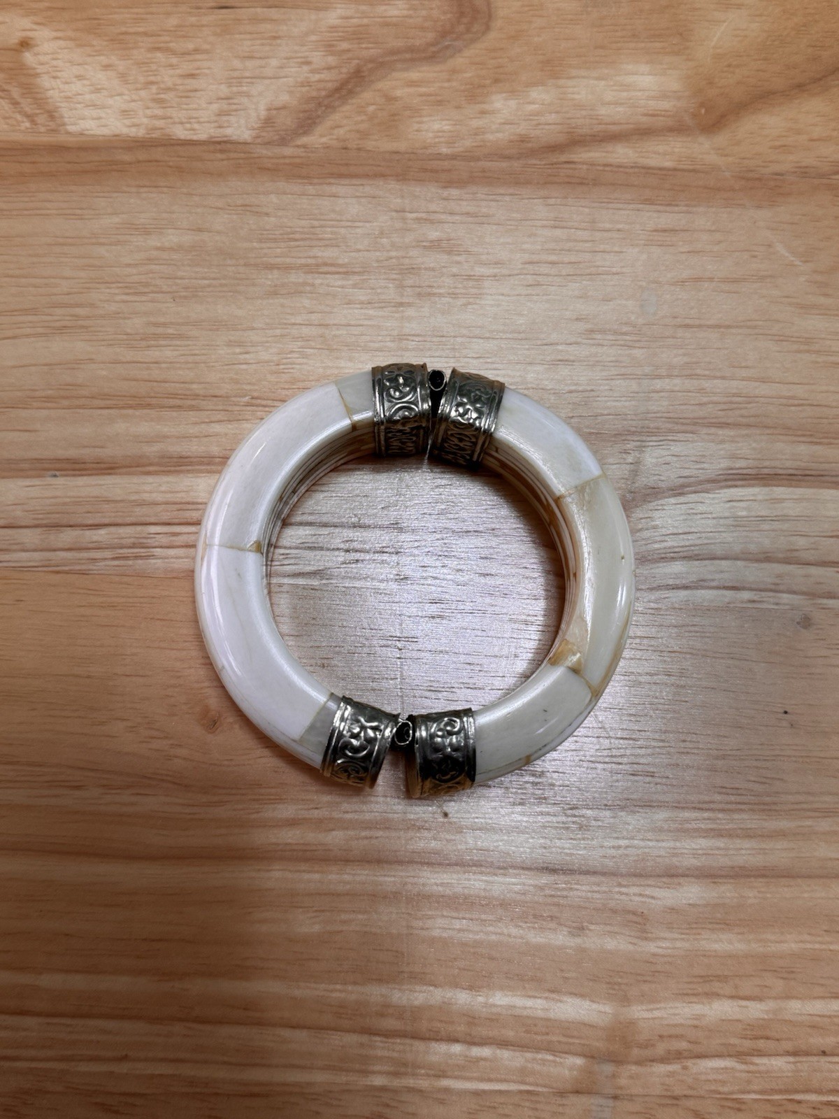 Women’s Antique White Bone Bangle Bracelet ~ 2-3/4 inch inside Diameter