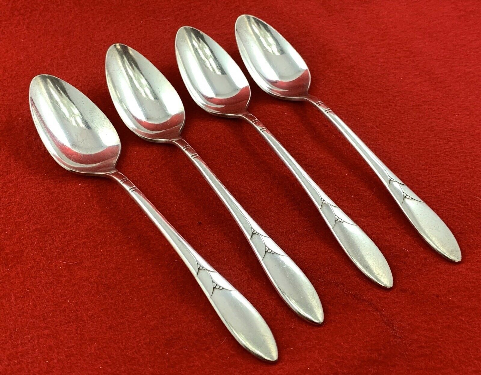 Lady Hamilton Pattern by Oneida Community Silverplate Set of 4 Teaspoons 1930’s