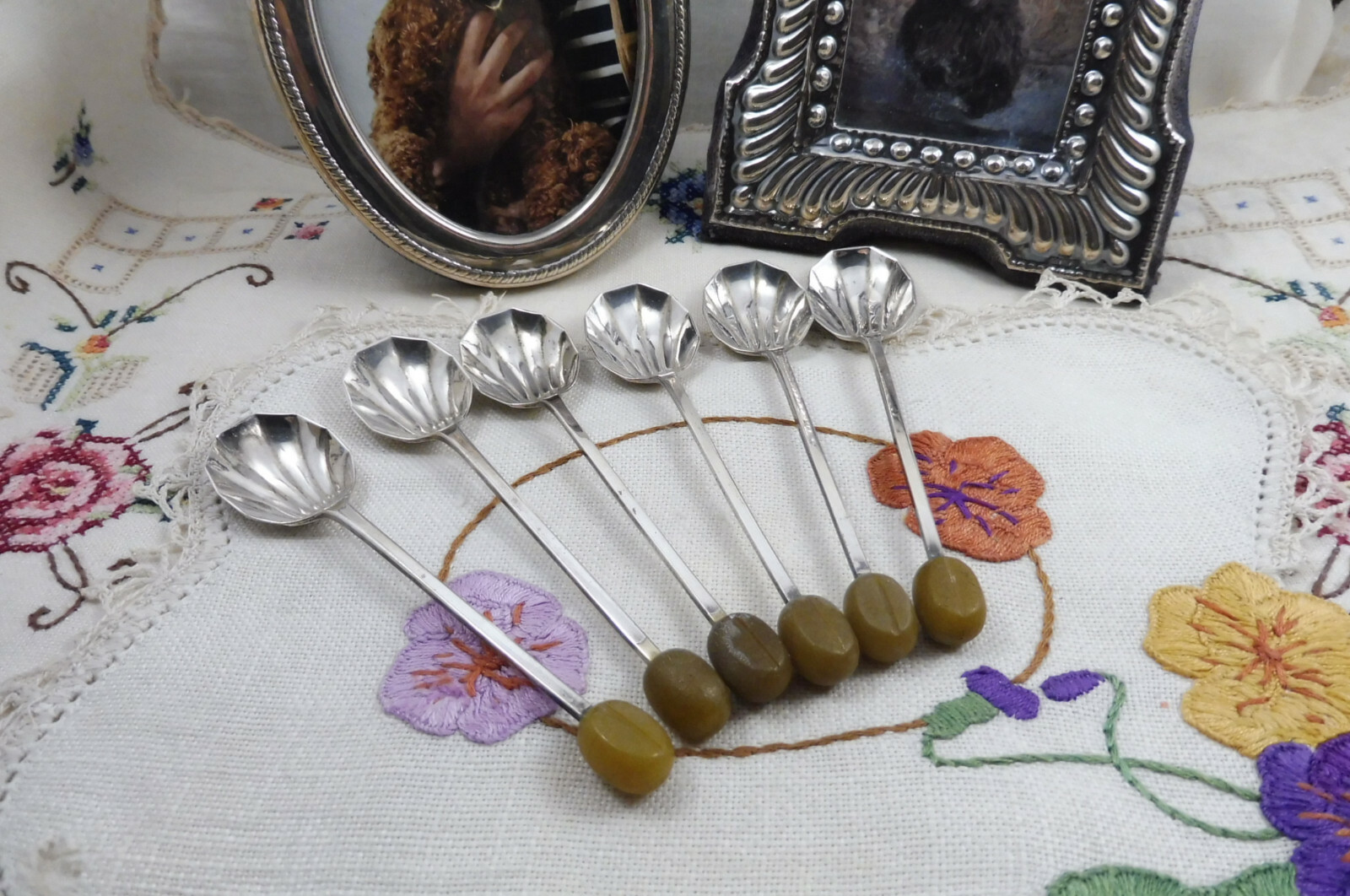 Vintage Set Six English Silver Plate Coffee Spoons Clam Shell Bowl Bean Handle