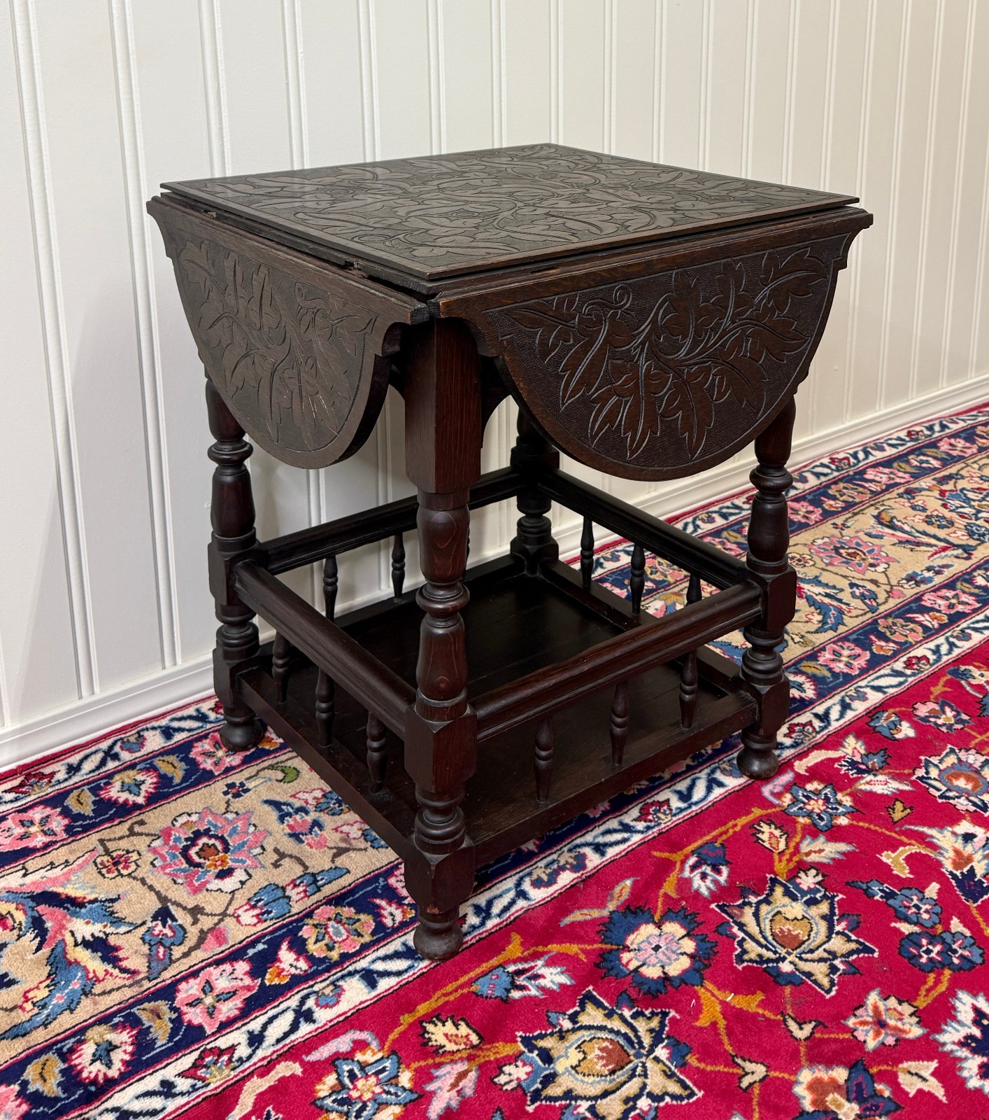 Antique English Cloverleaf Side Table Carved Top Lower Gallery Oak c. 1900