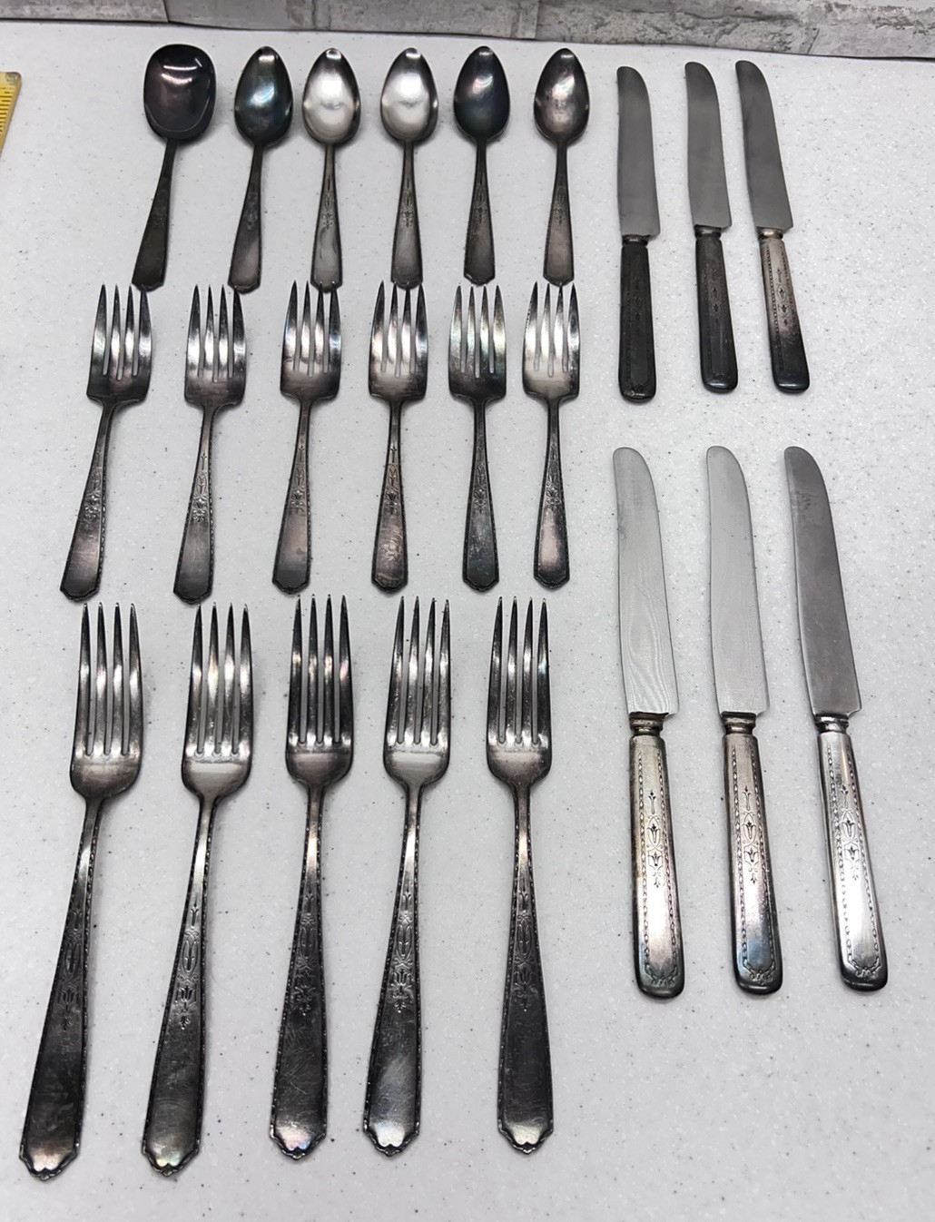 Antique Wallingford CO A1 Sectional Silverplate Flatware Set Of 23 Pieces