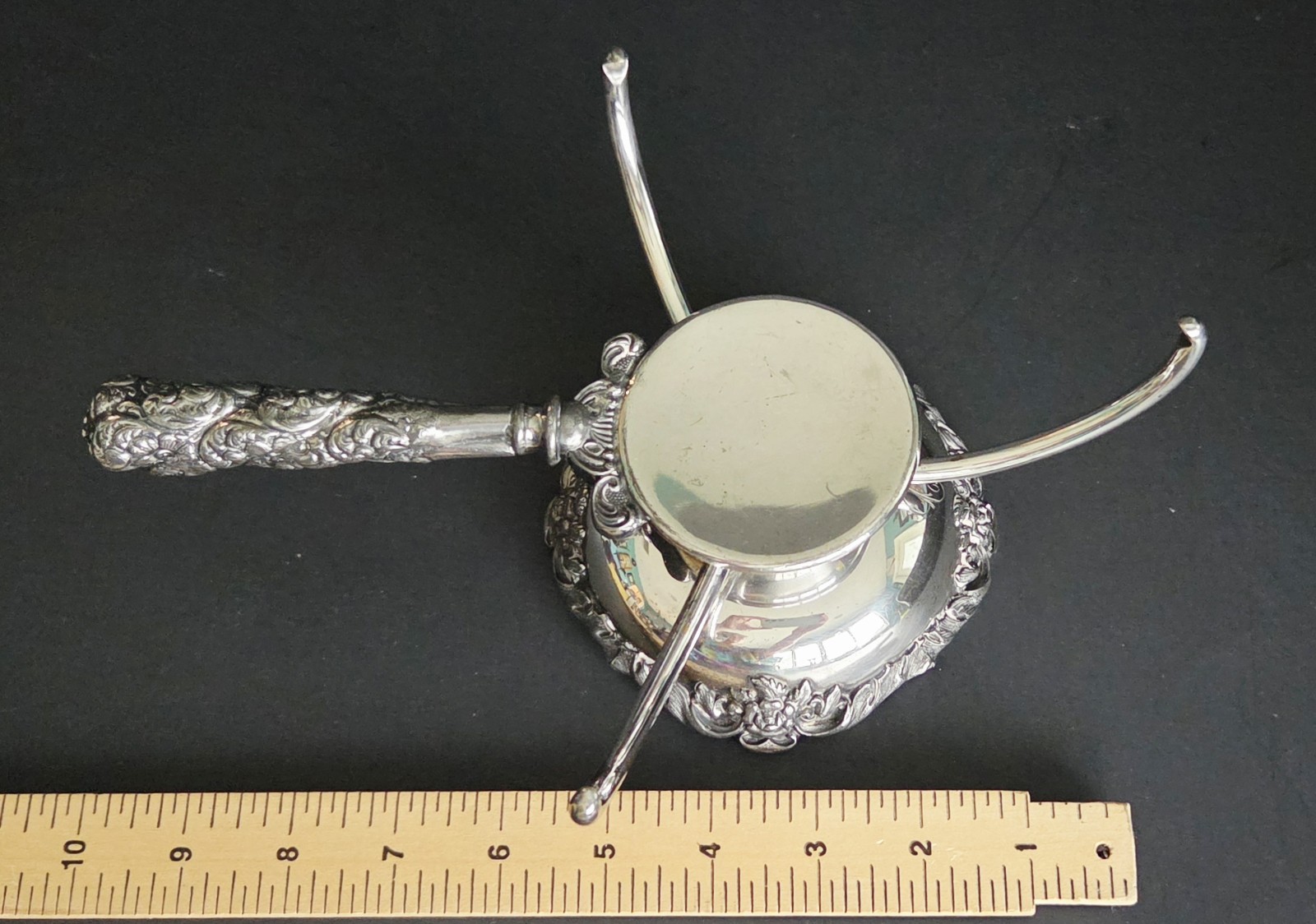 Wilcox Silver plated Cheese Ball Holder Antique Made Circa 1891 in Meriden, CT