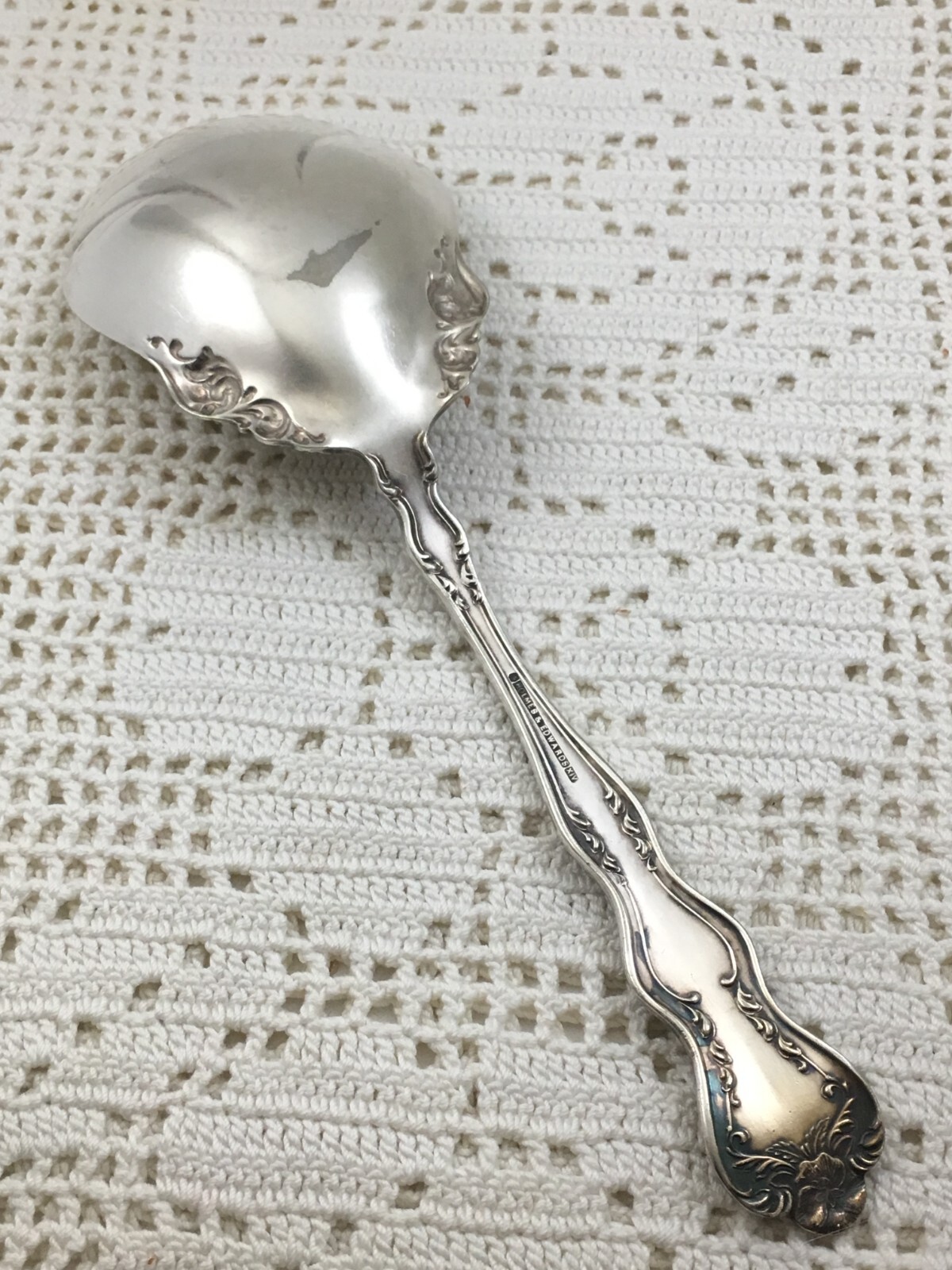 International ORIENT-VENICE Silverplate Casserole Spoon Holmes Edwards