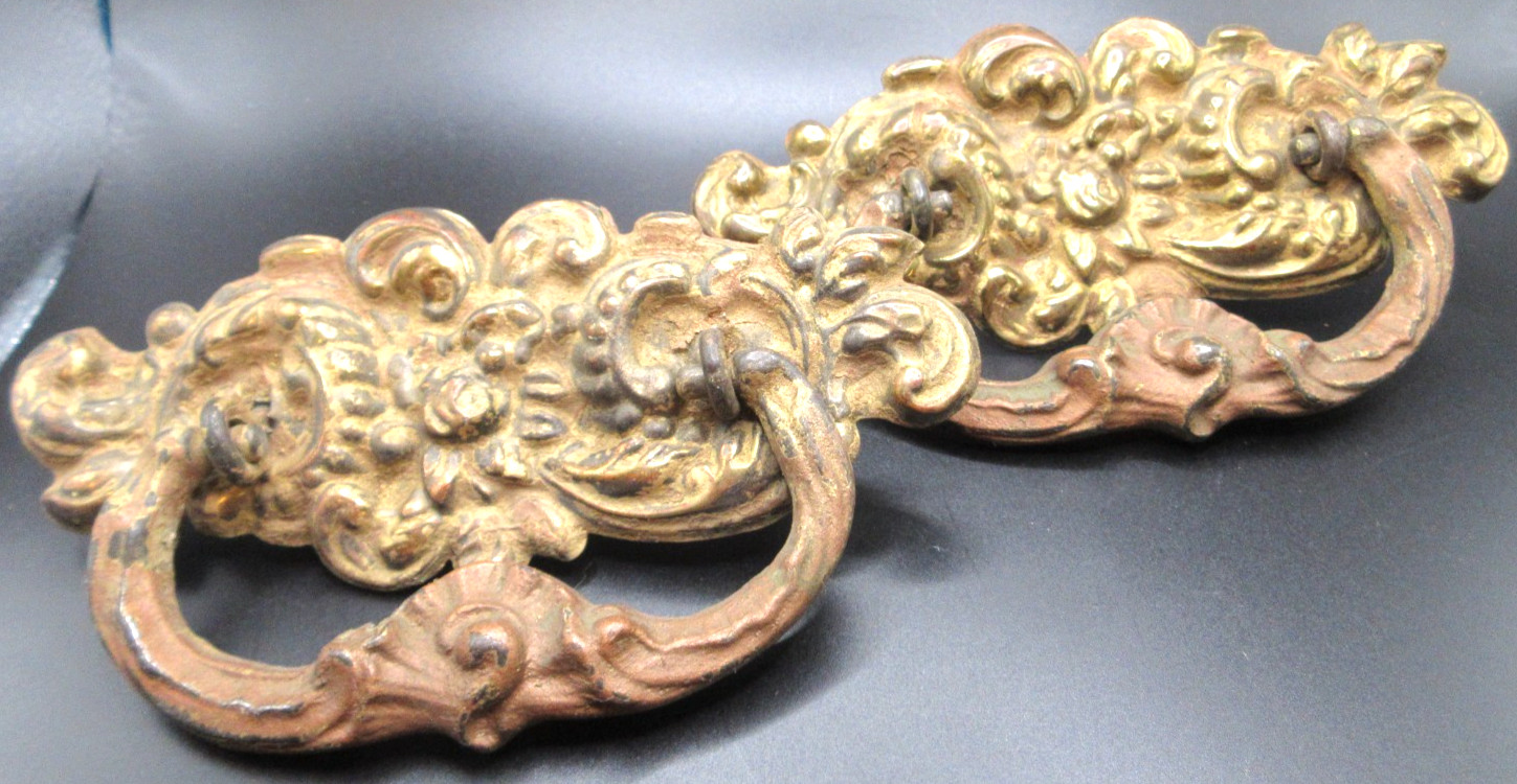 ANTIQUE~PAIR~ REPOUSSE GOLD GILTED BRASS PLATE AND ROUSSE METAL HANDLES~6 1/8″