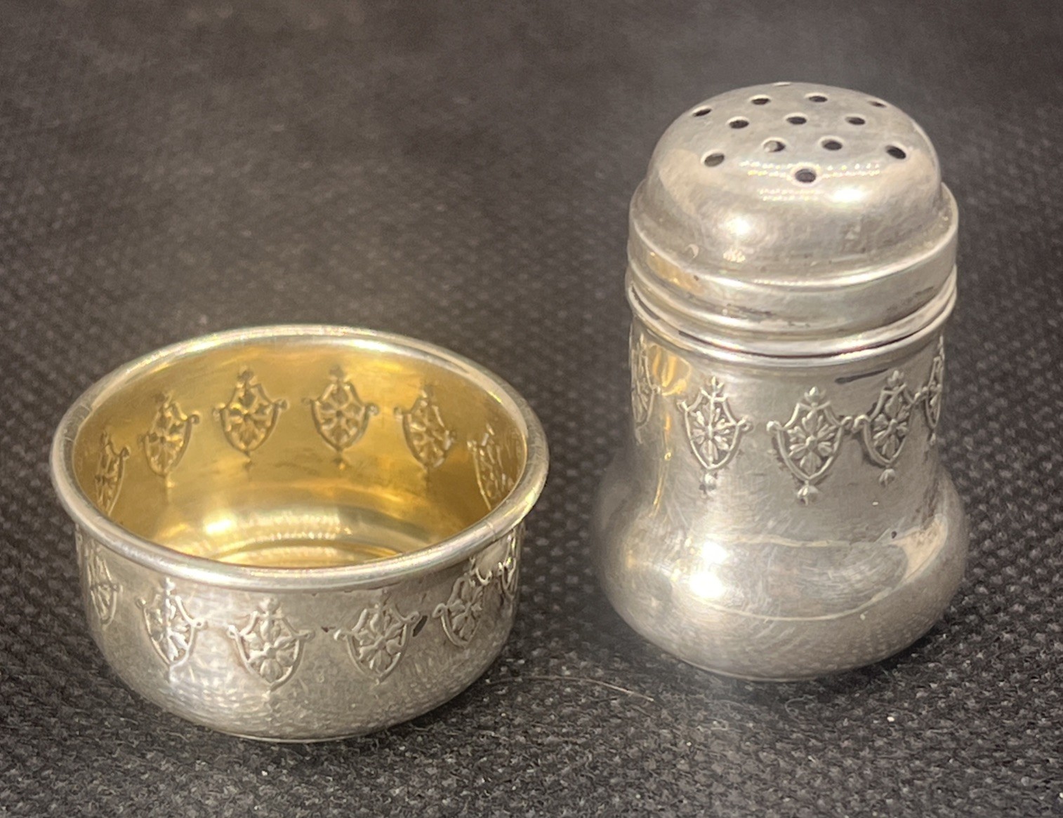 Vintage Sterling Silver Salt Cellar & Pepper Shaker Set Nestled Floral Design