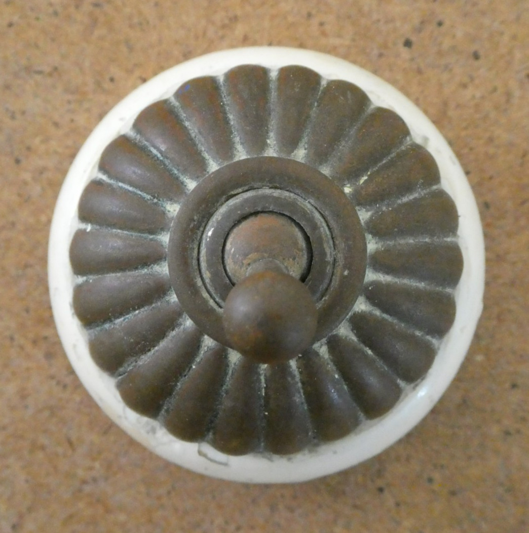 Vintage Vitreous Ceramic Brass Jelly Mould Toggle Light Switch White Base
