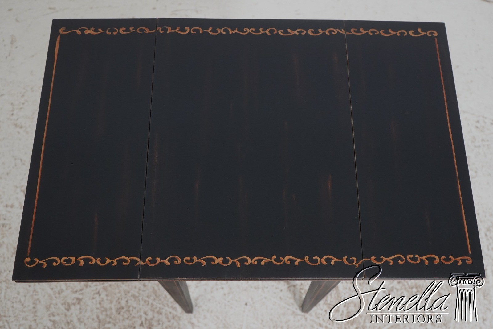 L72090: SHERRILL Black & Gold Crackle Paint Pembroke Drop Leaf Table