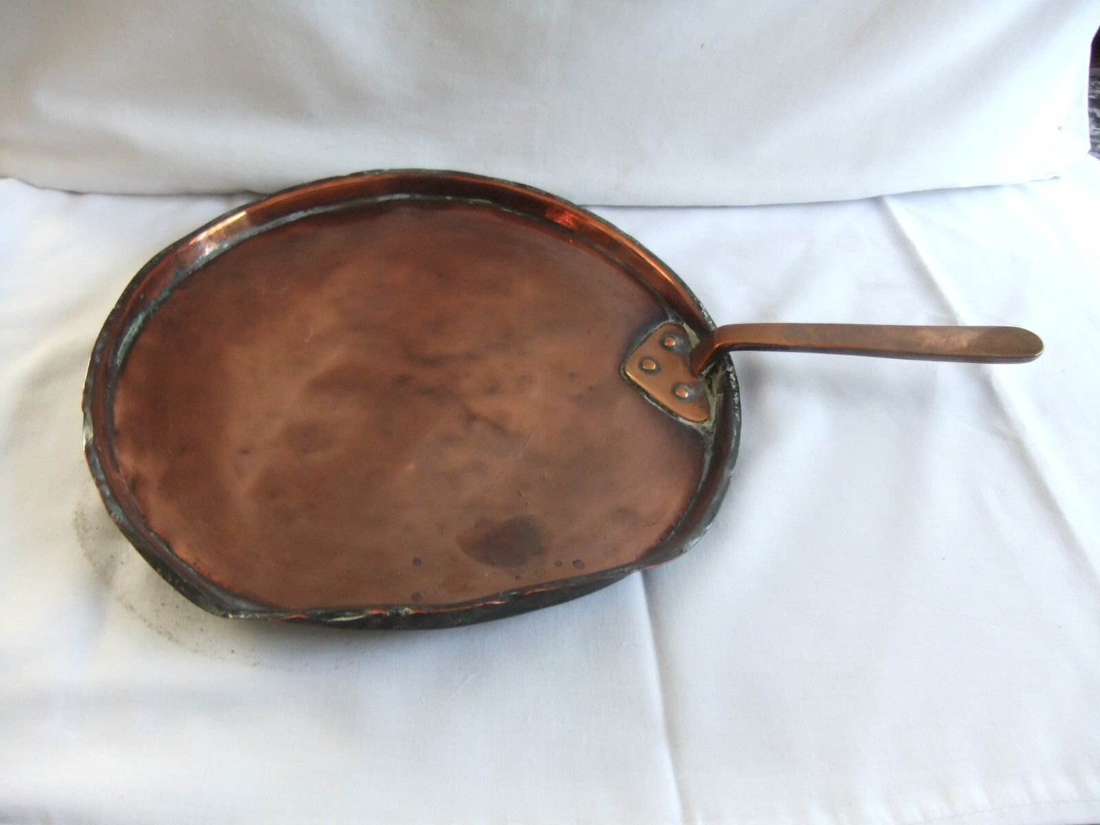 Antique Victorian COPPER Lollipop Lid Diameter 25 cm Copper Handle 14 cm
