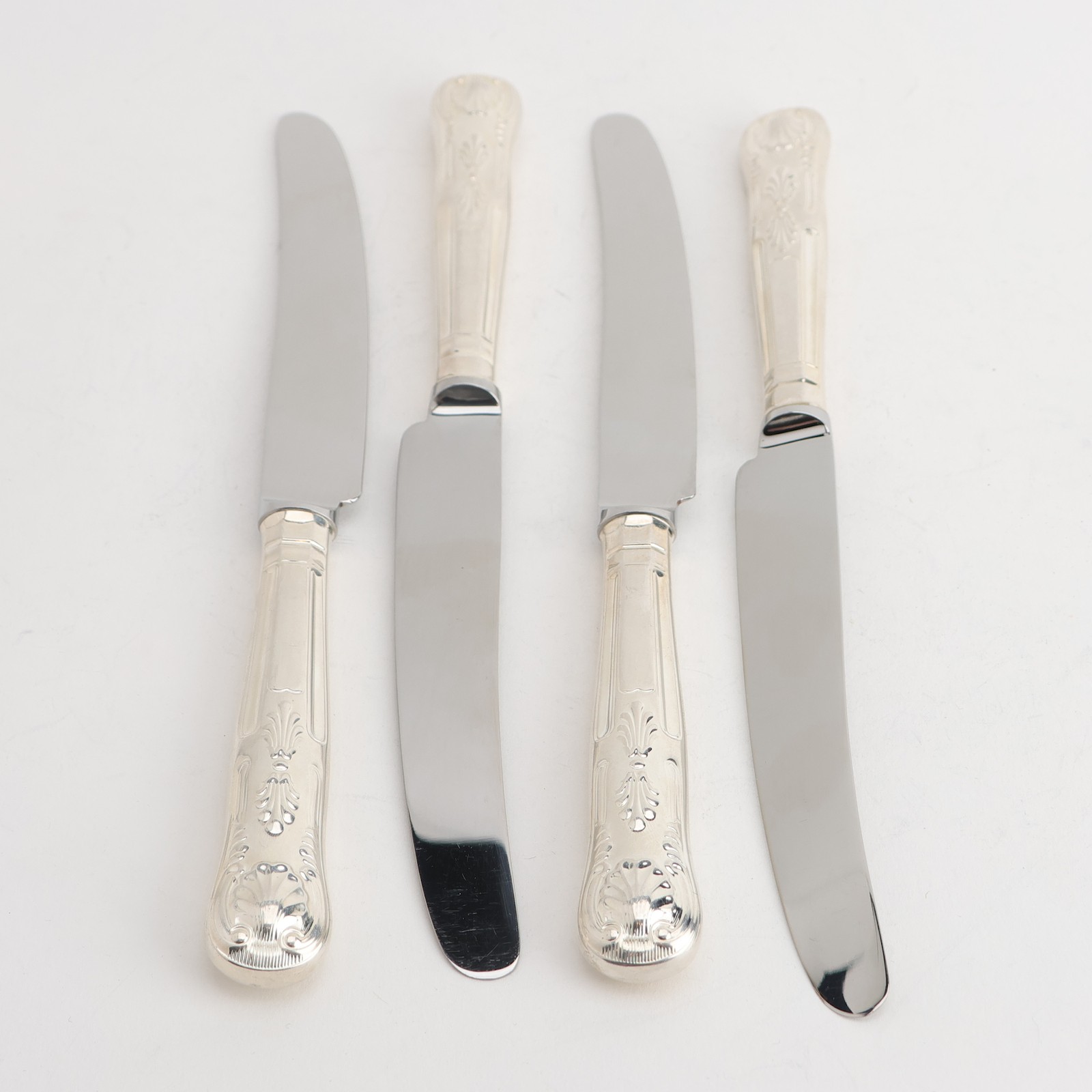 King’s Pattern by Arthur Price Silverplate 9 3/4″ Set of 4 Dinner Knives