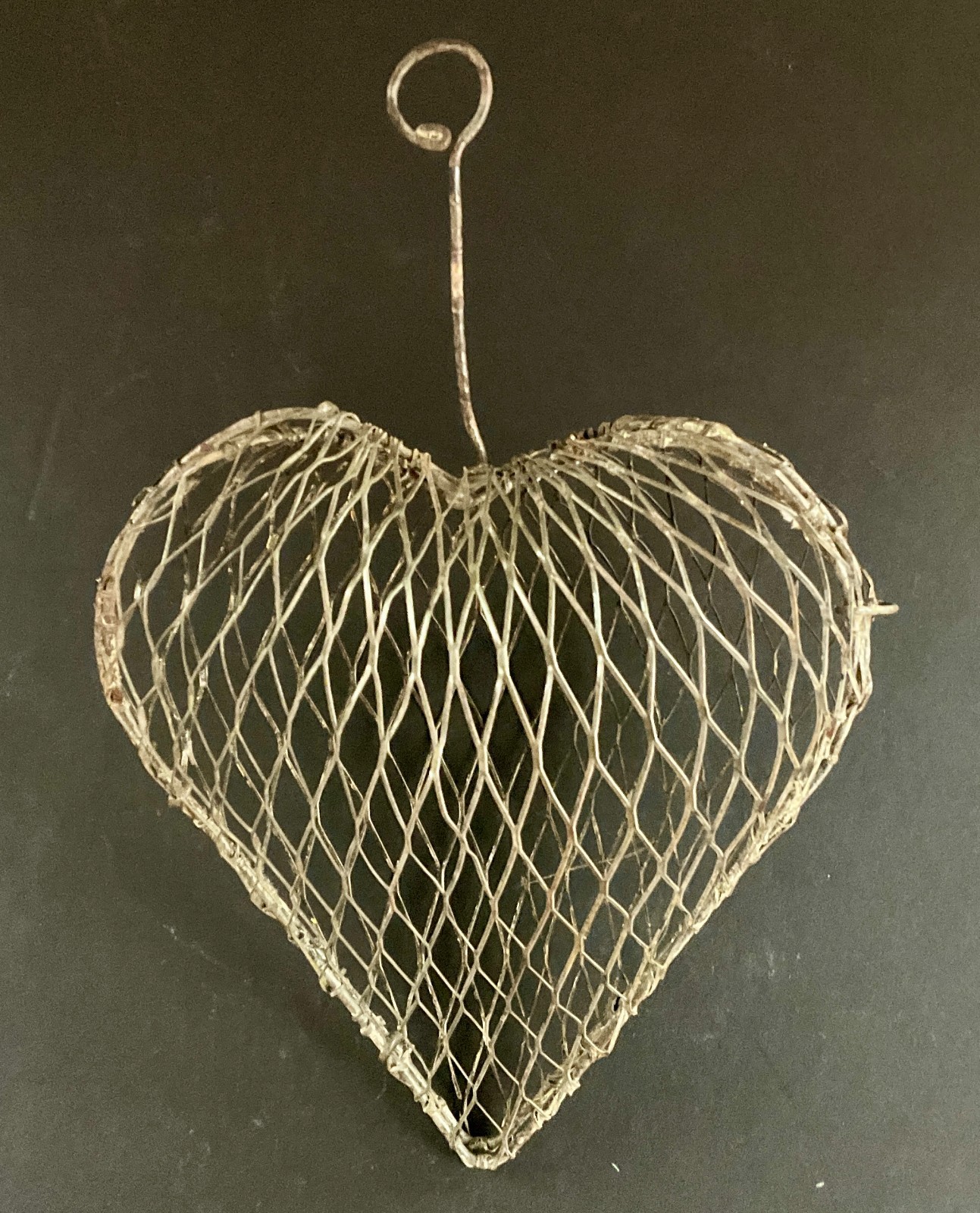 AAFA RARE EARLY 1900’S WIRE-WRAPPED HANGING PUFFED HEART GARLIC CAGE HOLDER