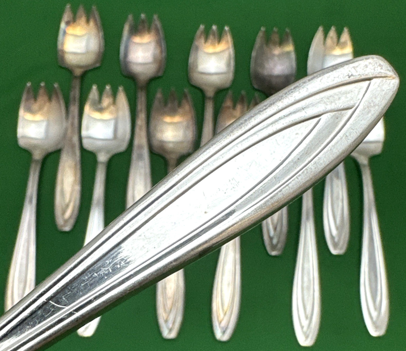 12 Pc Set 1930 SILHOUETTE Silverplated ICE CREAM FORKS 1847 Rogers Bros