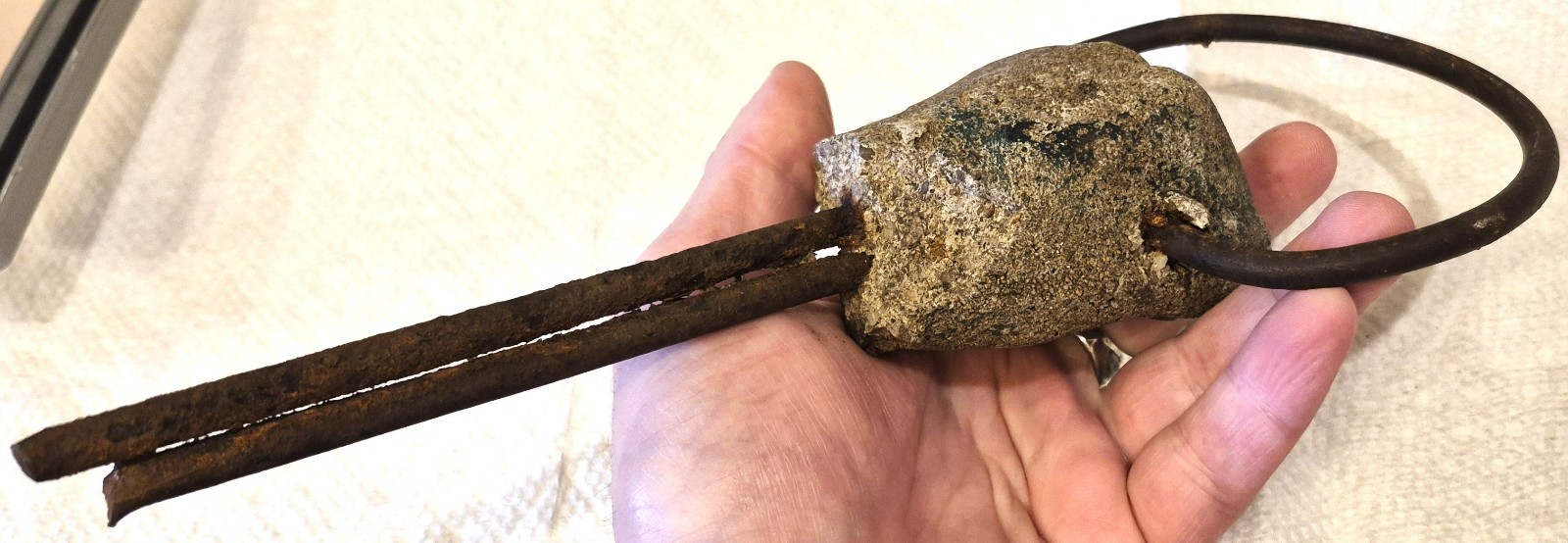 ANTIQUE CONCRETE FRAGMENT OF OLD LAWN JOCKEY FIST W/ ORIGINAL IRON RING vafo