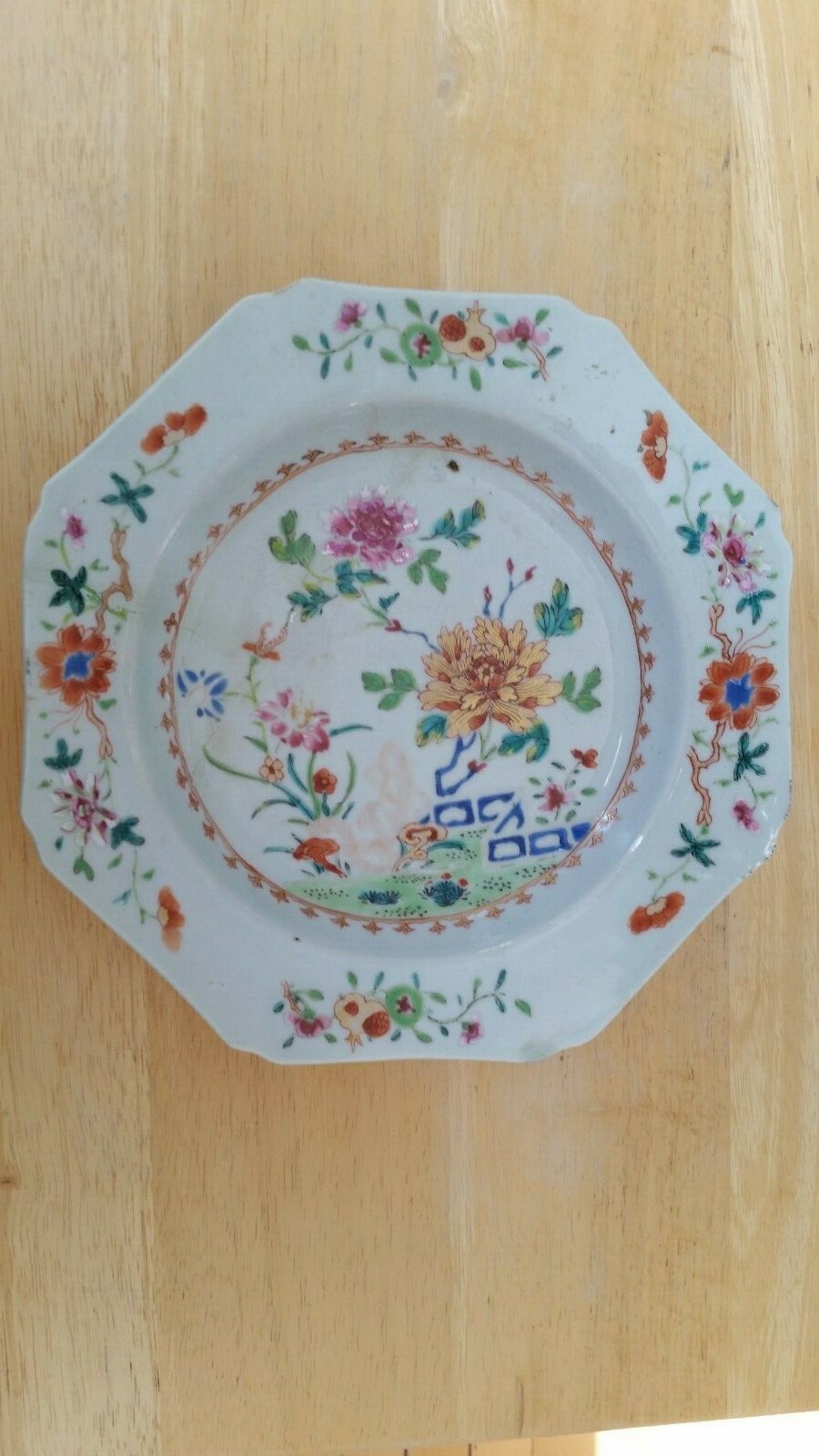 Chinese octagonal plate w/ gorgeous floral pattern Qing Dynasty Yongzheng Period