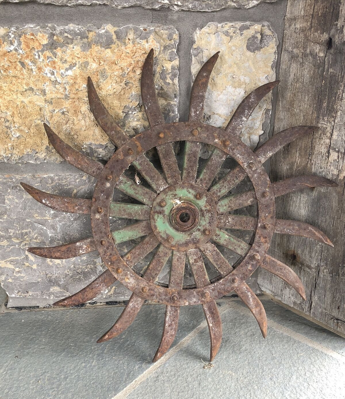 Antique Rotary Hoe Wheels Garden Yard Art Primitive Cast Iron Farm Steampunk (D)