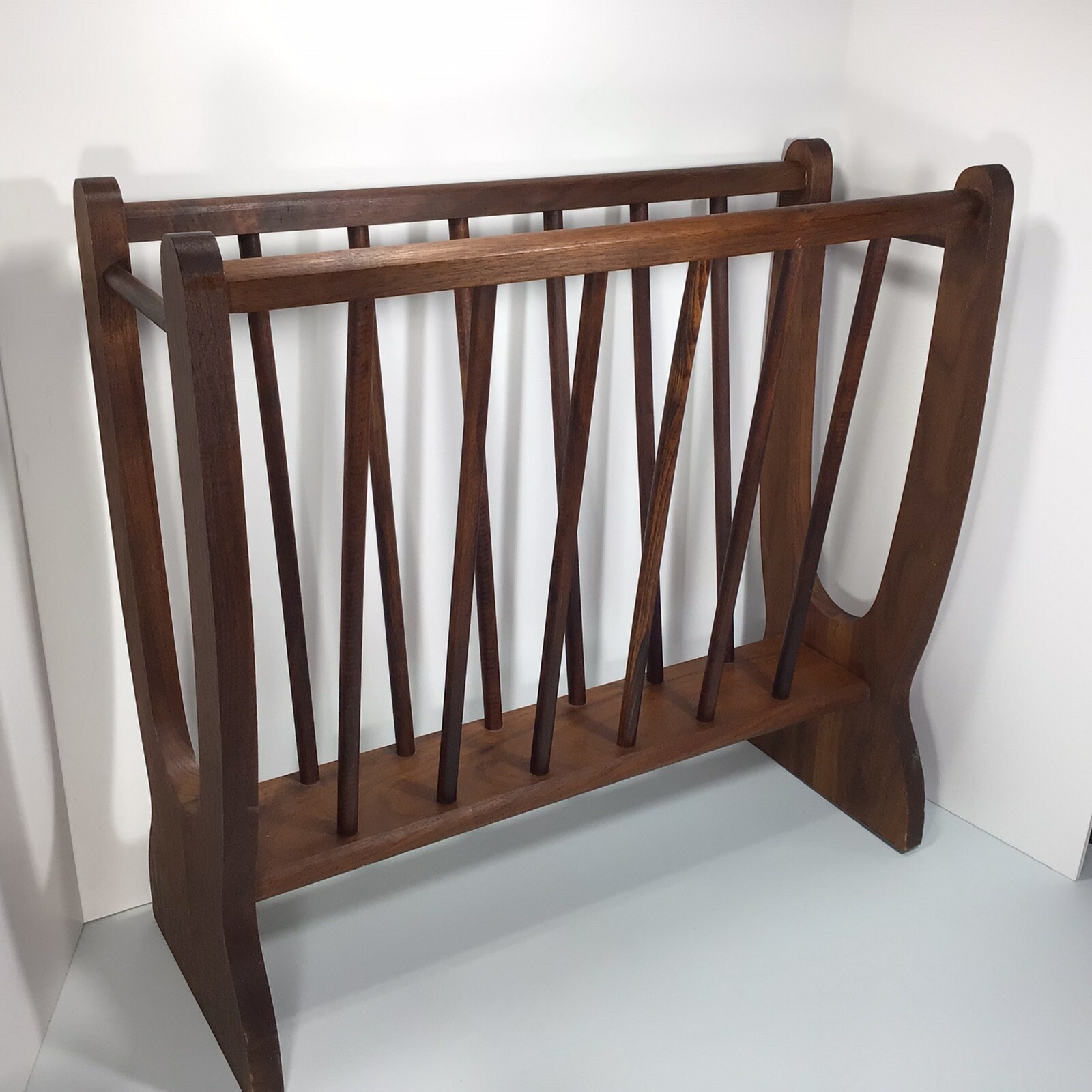 Magazine rack VTG mid century Danish Modern LARGE wishbone Wood Walnut/teak