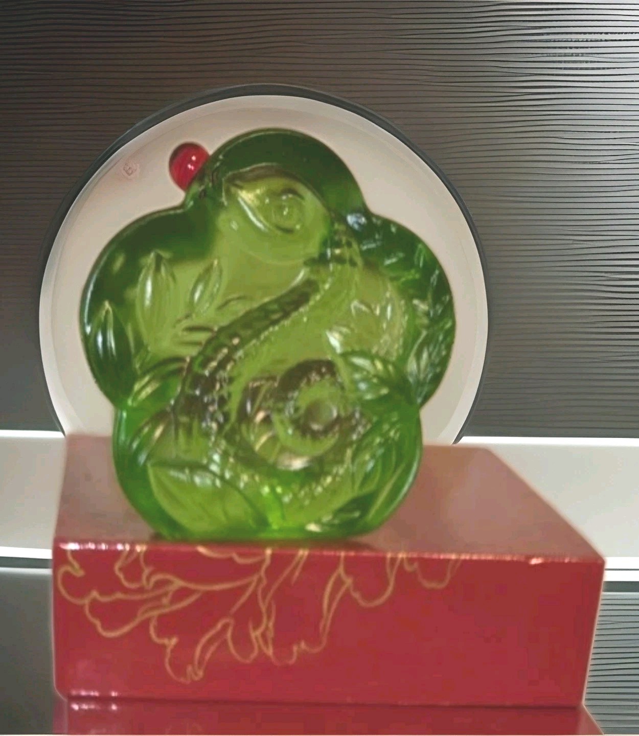 LIULI LIVING YEAR OF THE SNAKE GREEN CRYSTAL ZODIAC SCULPTURE/PAPERWEIGHTNIB2025