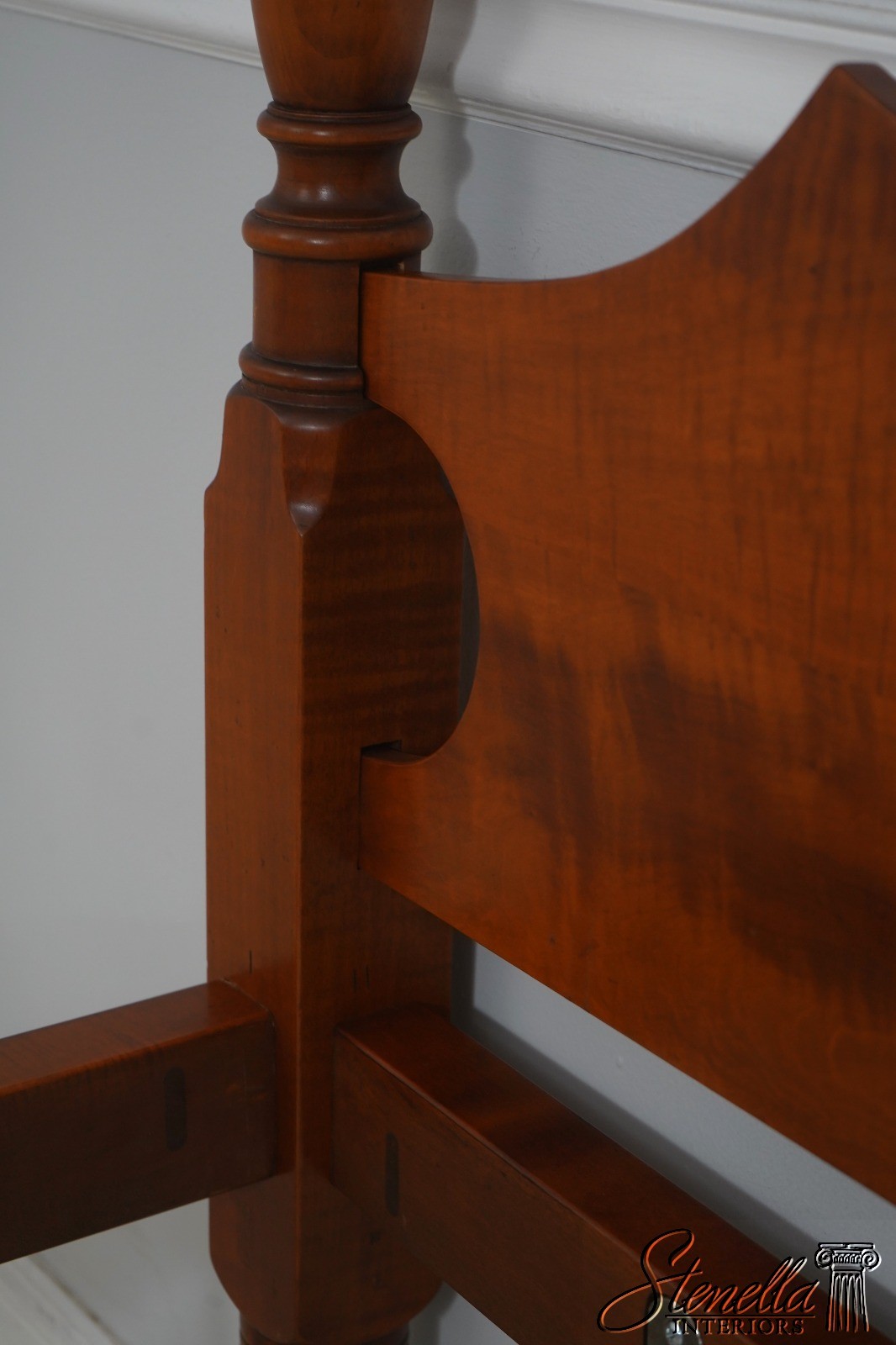 64422: ELDRED WHEELER King Size Tiger Maple Poster Bed