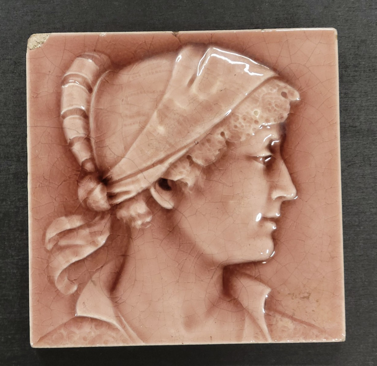 c1880s Mosaic Tile Co. Zanesville OH 6×6″ Antique Victorian Portrait Fireplace