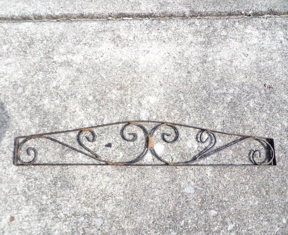 VINTAGE METAL ROD SCROLL 22″ FENCE GATE MAILBOX TOPPER