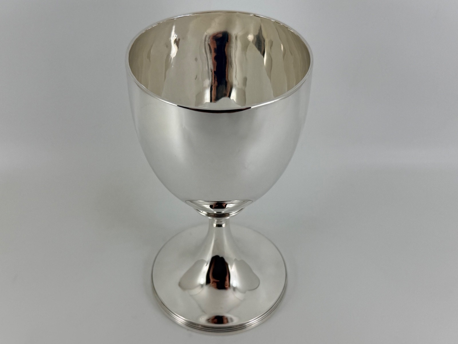 VERY HANDSOME ANTIQUE GEORGE III SOLID STERLING SILVER PLAIN GOBLET LONDON 1802