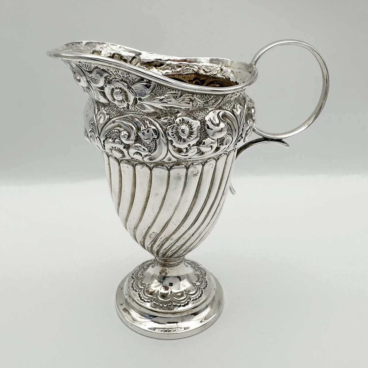 EDWARDIAN EMBOSSED CREAM JUG STERLING SILVER BIRMINGHAM 1901 L BENNET & CO