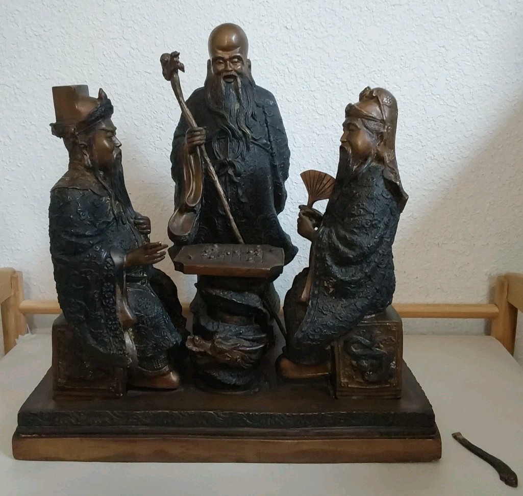 Vintage Chinese Bronze Statue 3 Wise Men Playing Checkers 15 X 14 X 11 Inches