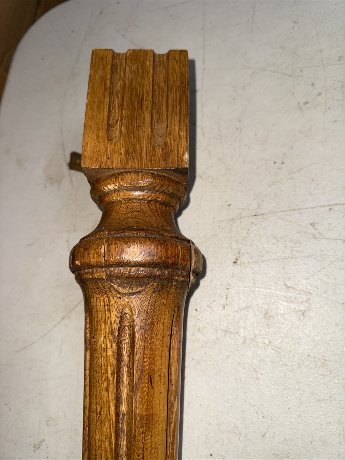1 SALVAGED Vintage Heavy OAK WOOD TABLE LEGS Repurpose FOR RESTORATION 28.5”