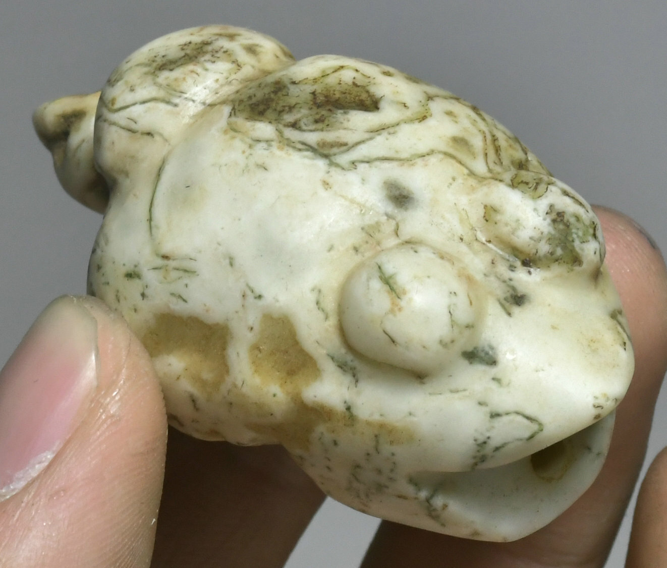 6.5CM Old China Agate Onyx Carving Lucky Golden Toad Spittor Amulet Pendant