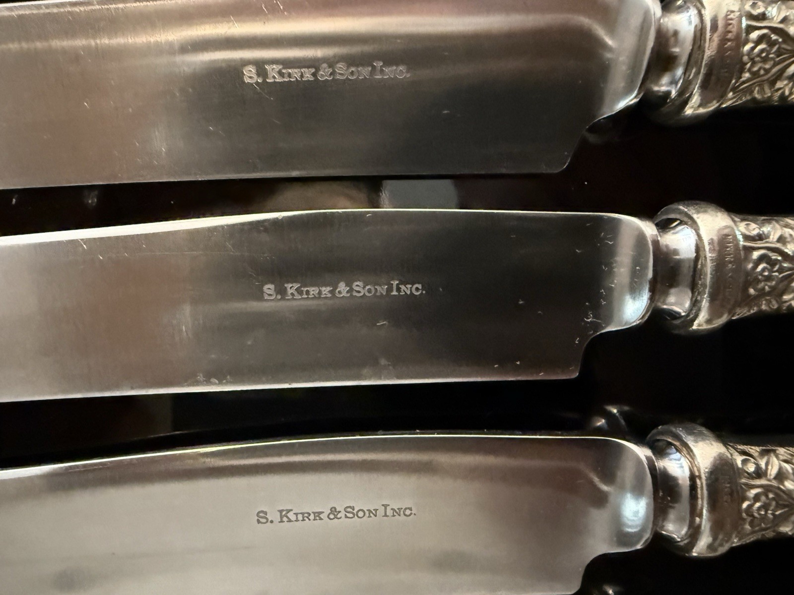 S Kirk And Son Sterling Silver Repousse Pattern Dinner Knife