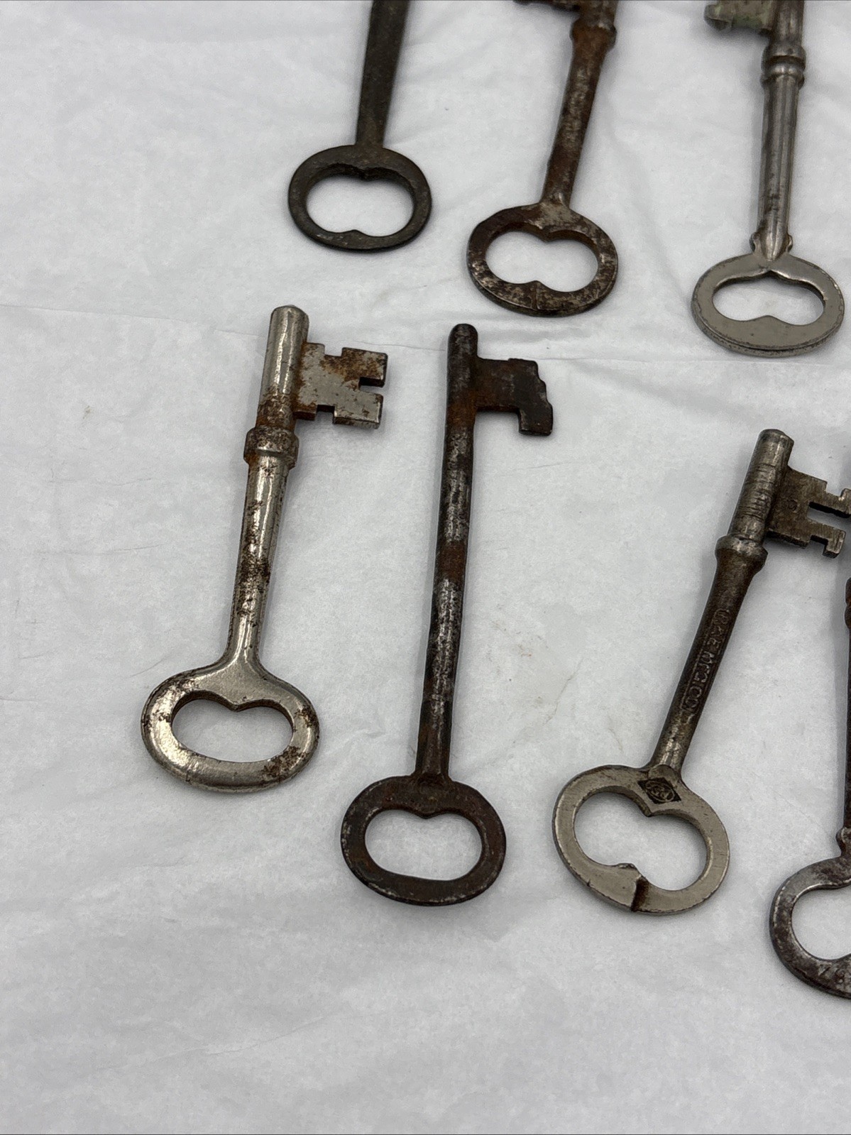 Lot Of 9 Antique Iron Jail Cellar Door Skeleton Keys Long Rusty 3.5” -2.5”