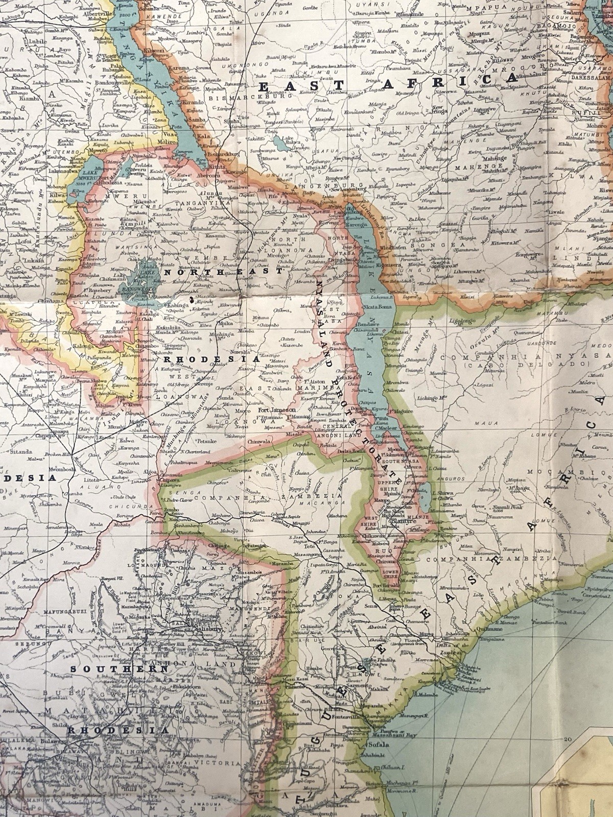 1907 Bartholomew’s New Map CENTRAL & SOUTH AFRICA Edinburgh Geographical cloth