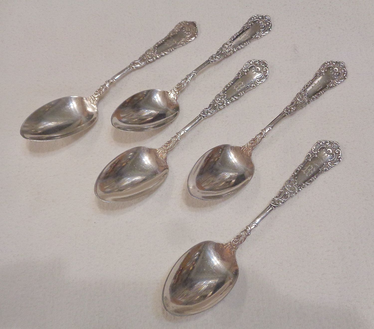 Rogers CORDOVA 1898 5 teaspoons strong French influence
