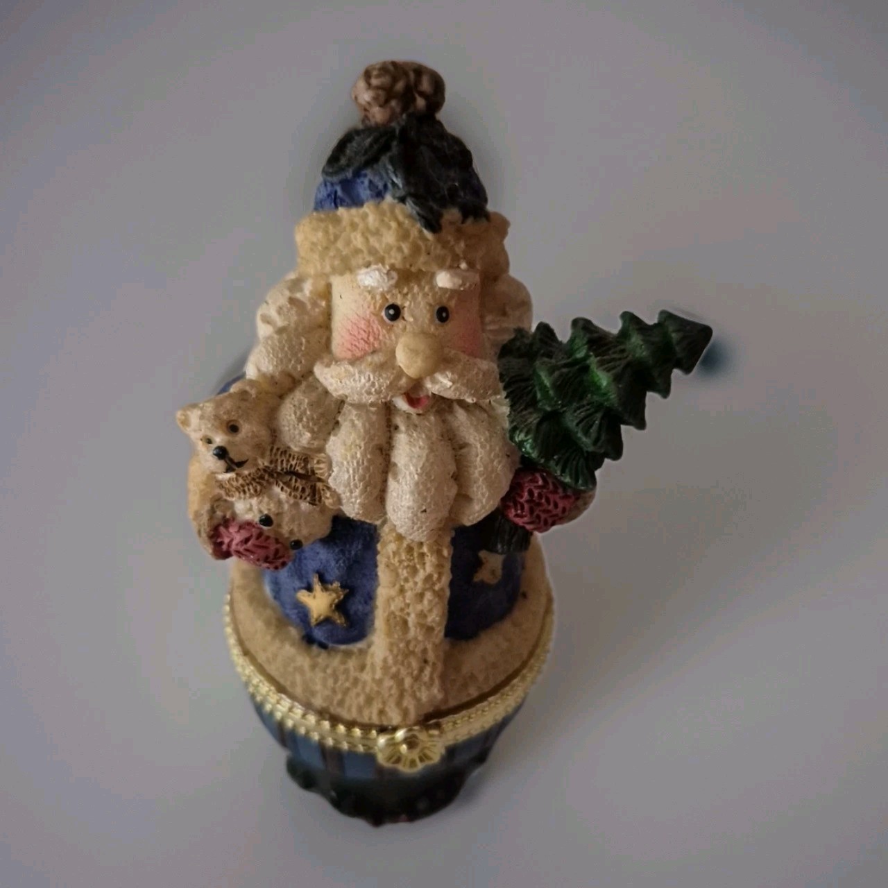 Resin Santa Claus in Blue Robe, Holding A Teddy Bear And Tree Trinket Box Boyds?
