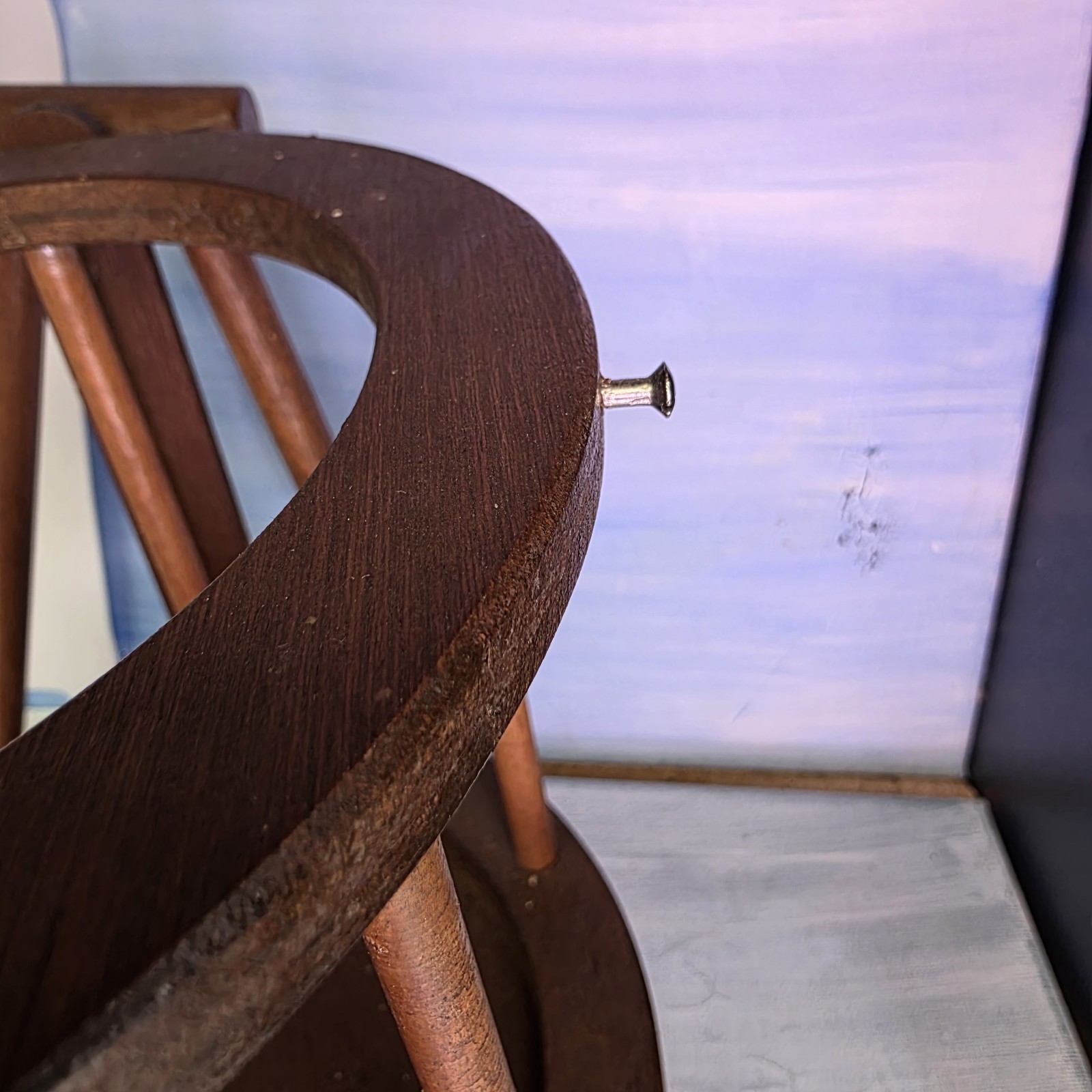 Vintage 1940’s 1 Gallon Bottle Wooden Swing Stand Cradle/Pourer with Handle