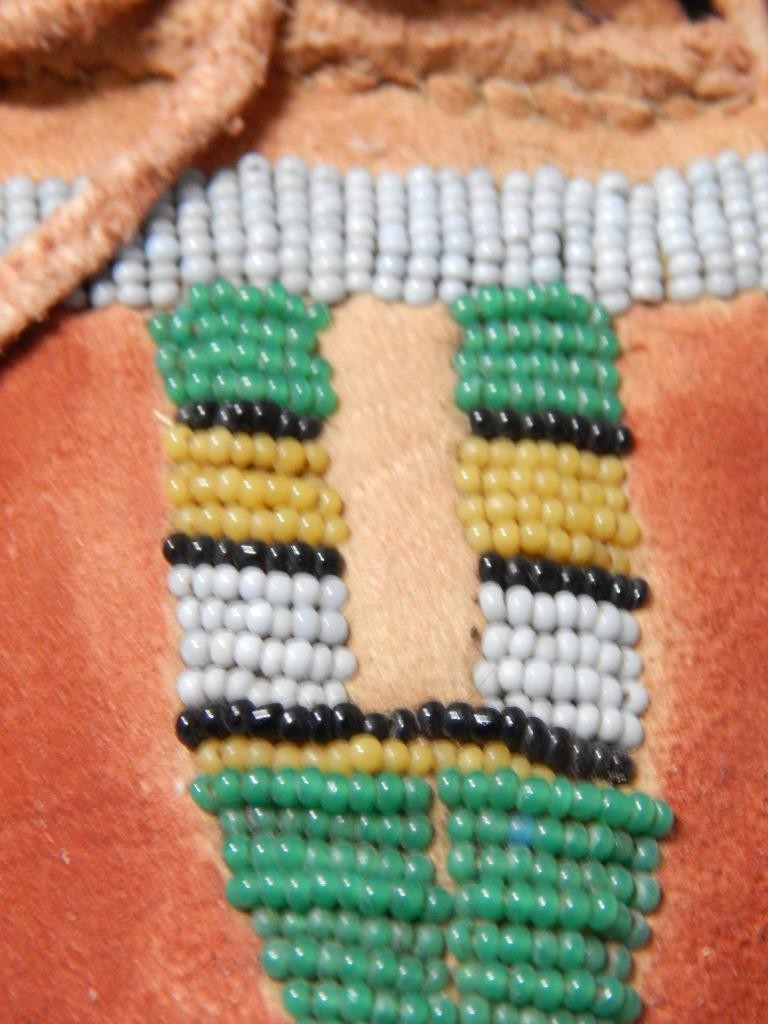 ANTIQUE 1880-90s SOUTHERN CHEYENNE INDIAN BEADED + RED OCHERED MOCCASINS