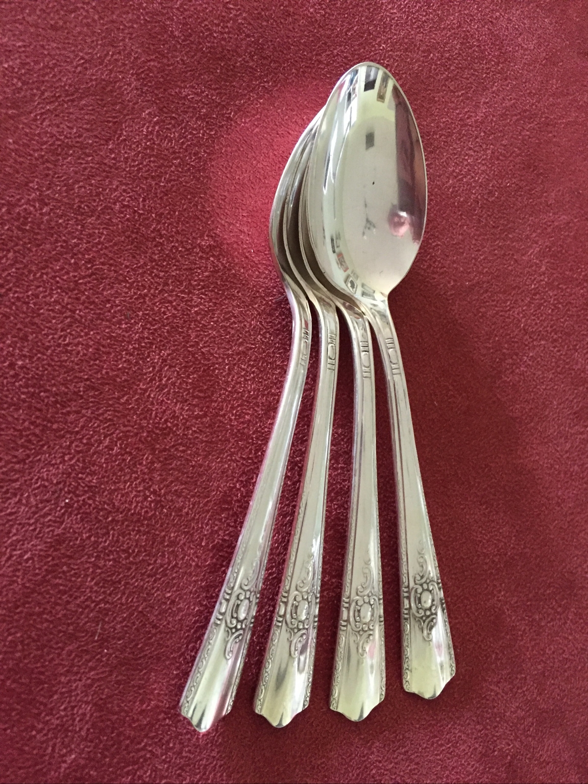 Wallace Harmony House Plate Maytime lot of 4 teaspoons 6″ EUC polished