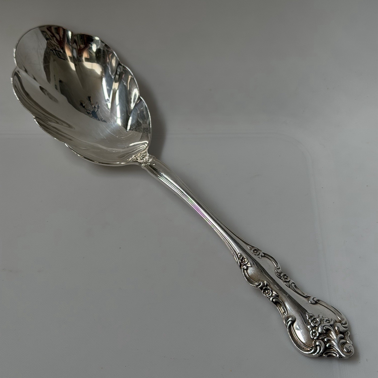 International DeepSilver Orleans Silverplate 1964 Solid Shell Casserole Spoon 9”
