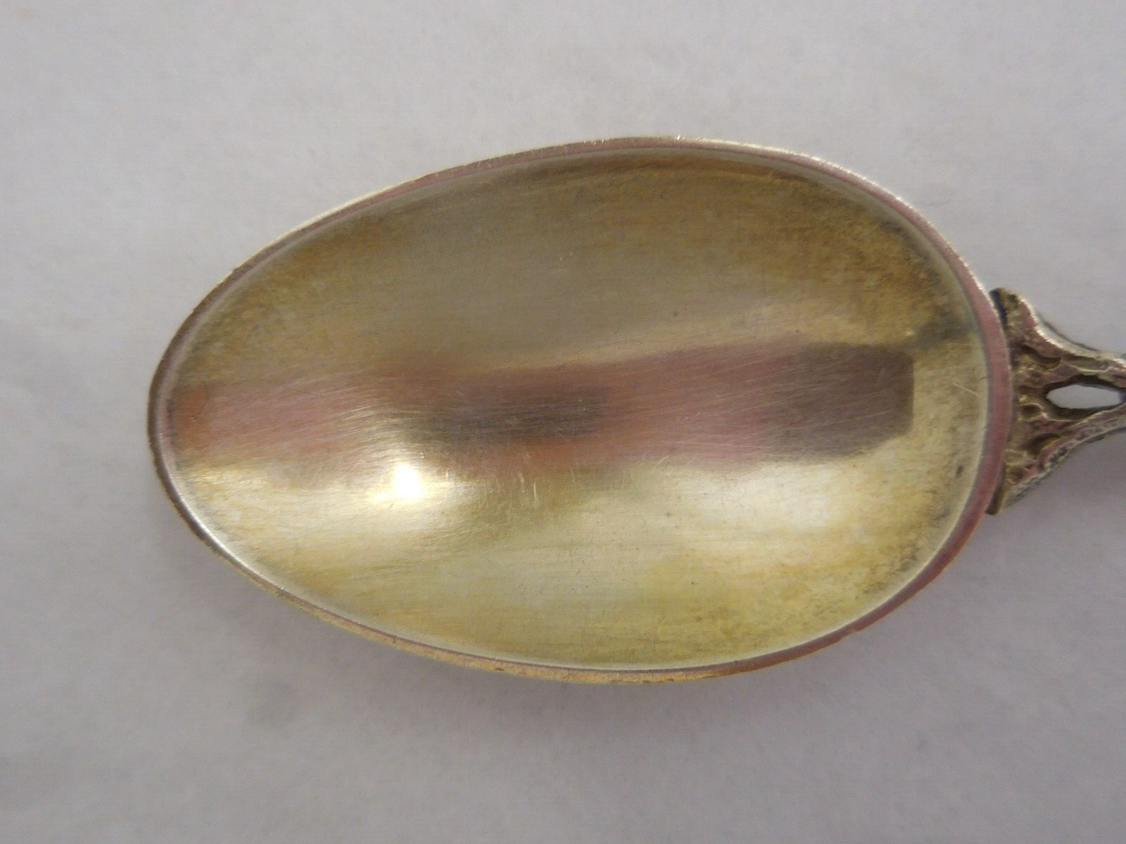 ENGLISH STERLING SILVER SOUVENIR SPOON ROYAL ARMS OF THE UNITED KINGDOM 1892