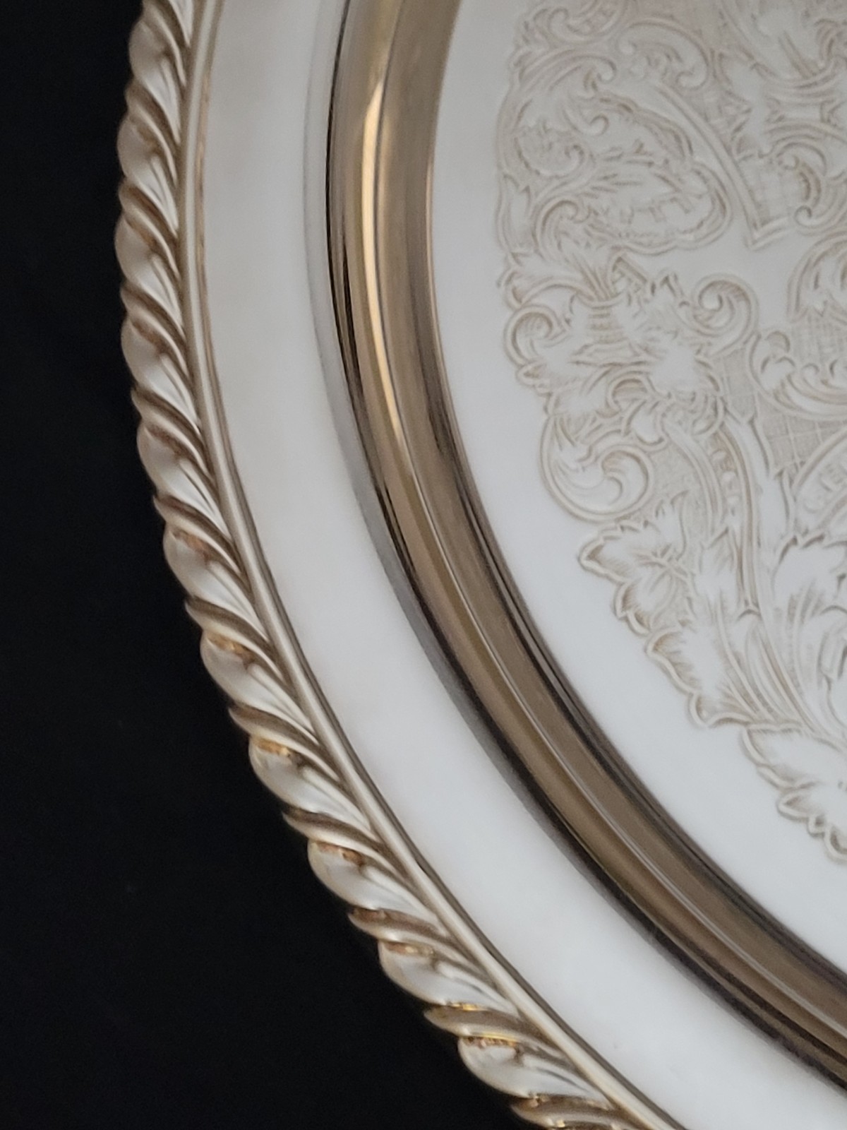 Oneida 12″ Silverplated Serving Tray, Arcadia Design, Ca. 1960’s-1980