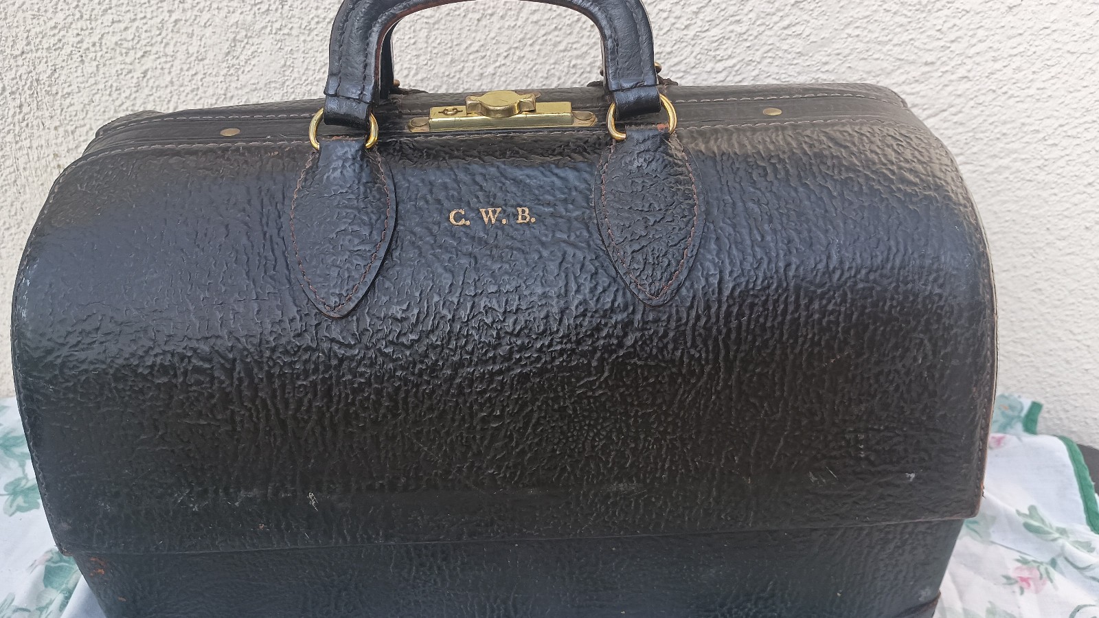 Vintage Schell Emdee Top Grain Cowhide Doctors Bag