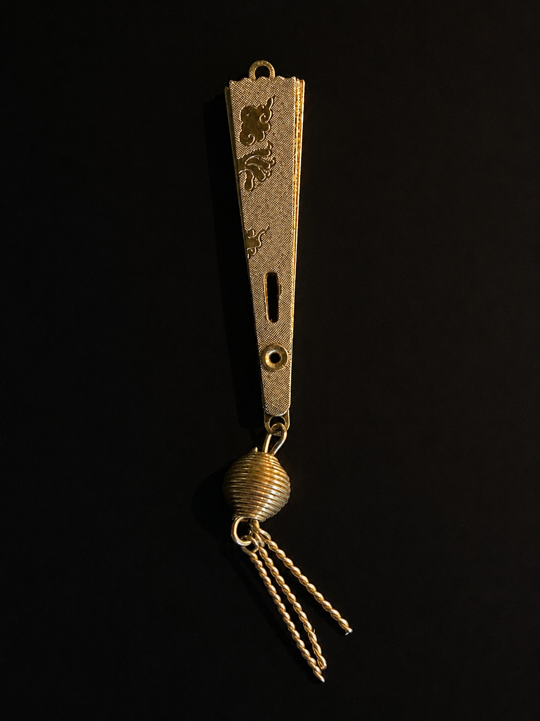 VTG Chinese Dragon Crane Bird Etched Tassel Folding Fan Gold Tone Charm Pendant