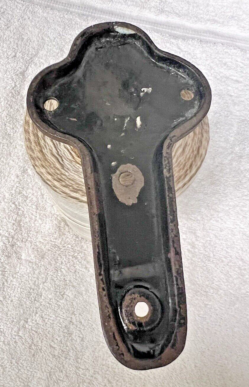 Antique Primitive Countertop String Holder Cast Metal Butcher Baker 7 1/2″