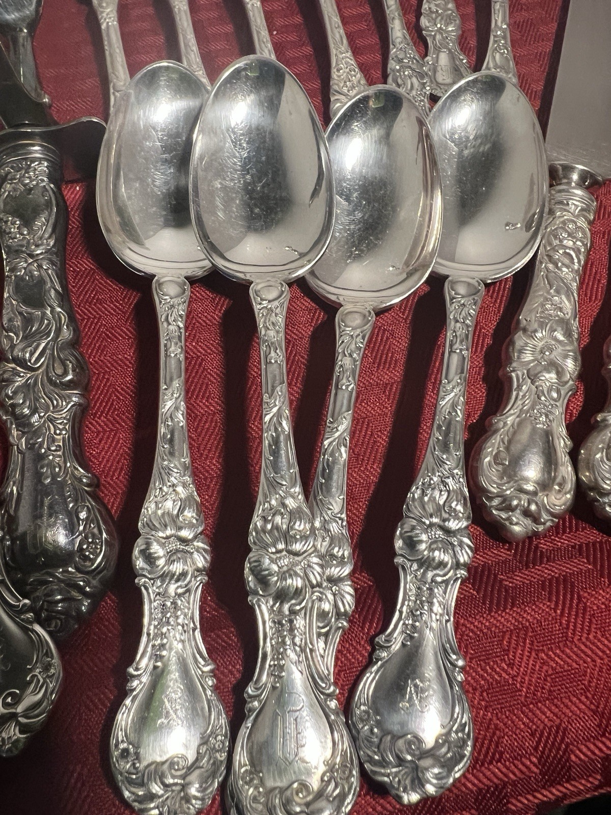 WALLACE FLORAL*PARTIAL SET*TURKEY SERVE FORK*MARSHALL FIELD FOLDING CLOTH*1903