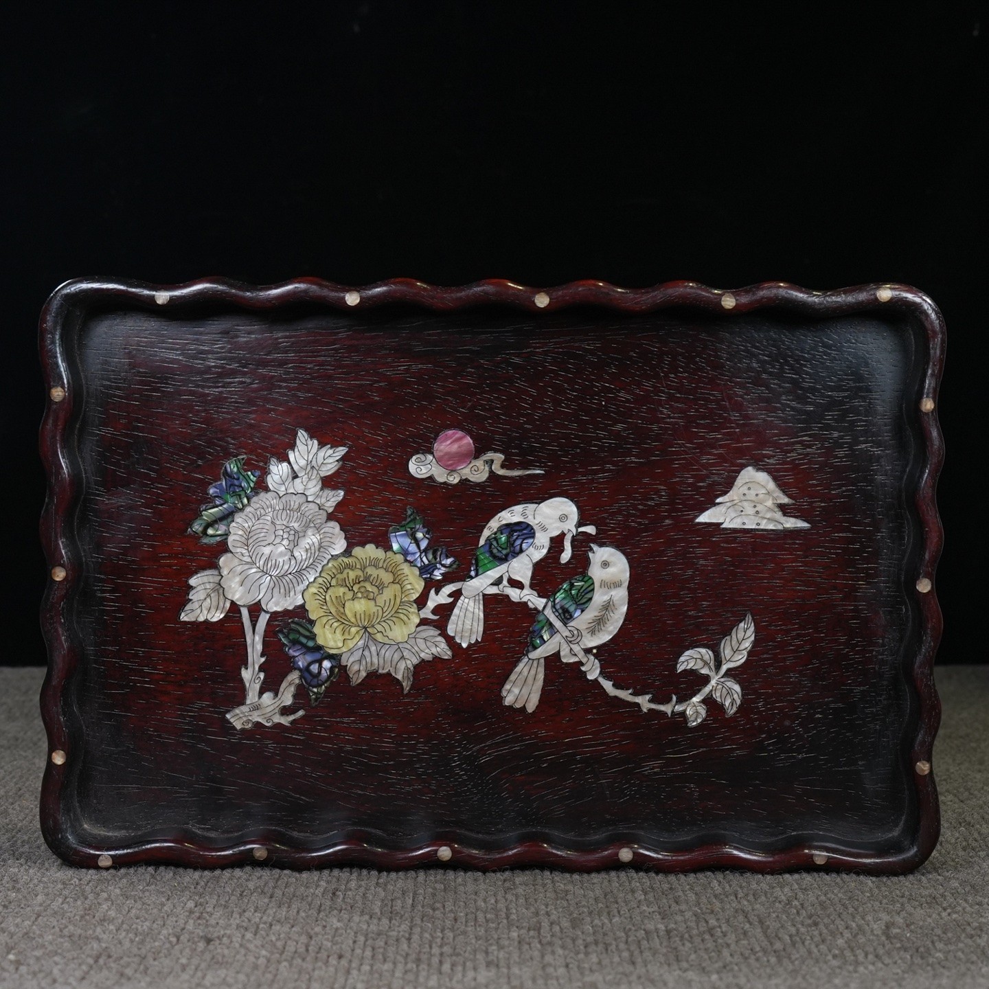 13.77″ Old Chinese Bent edged tea tray with rosewood inlaid with shells
