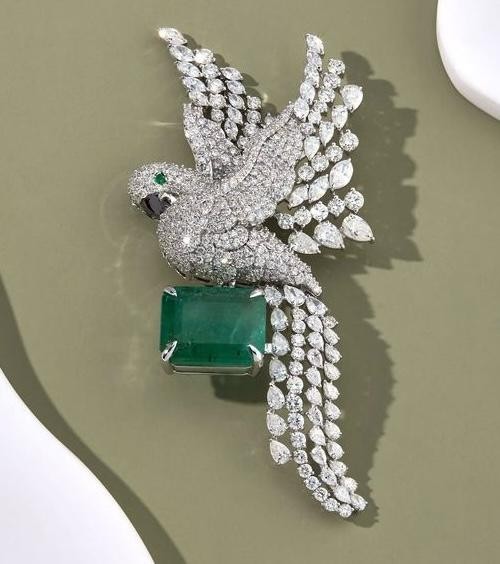 Emerald Green Bird Brooch,CZ 14k White Gold Finish, Victorian Style Jewelry