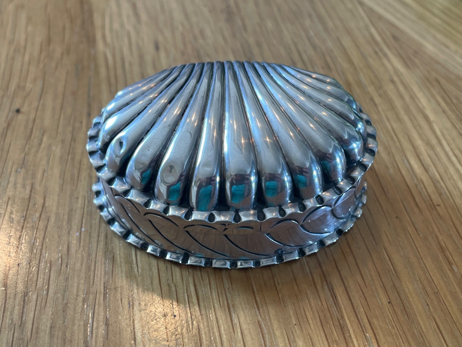 Antique Victorian Solid Silver Scallop Shaped Trinket Box Birm 1895
