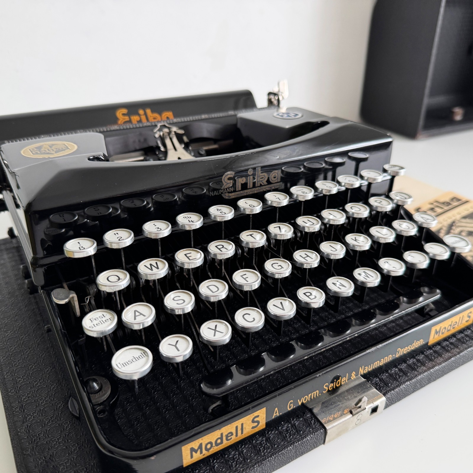 Erika S Typewriter | 1930s | Working | Serviced | UPS 3-Day to US/CAN