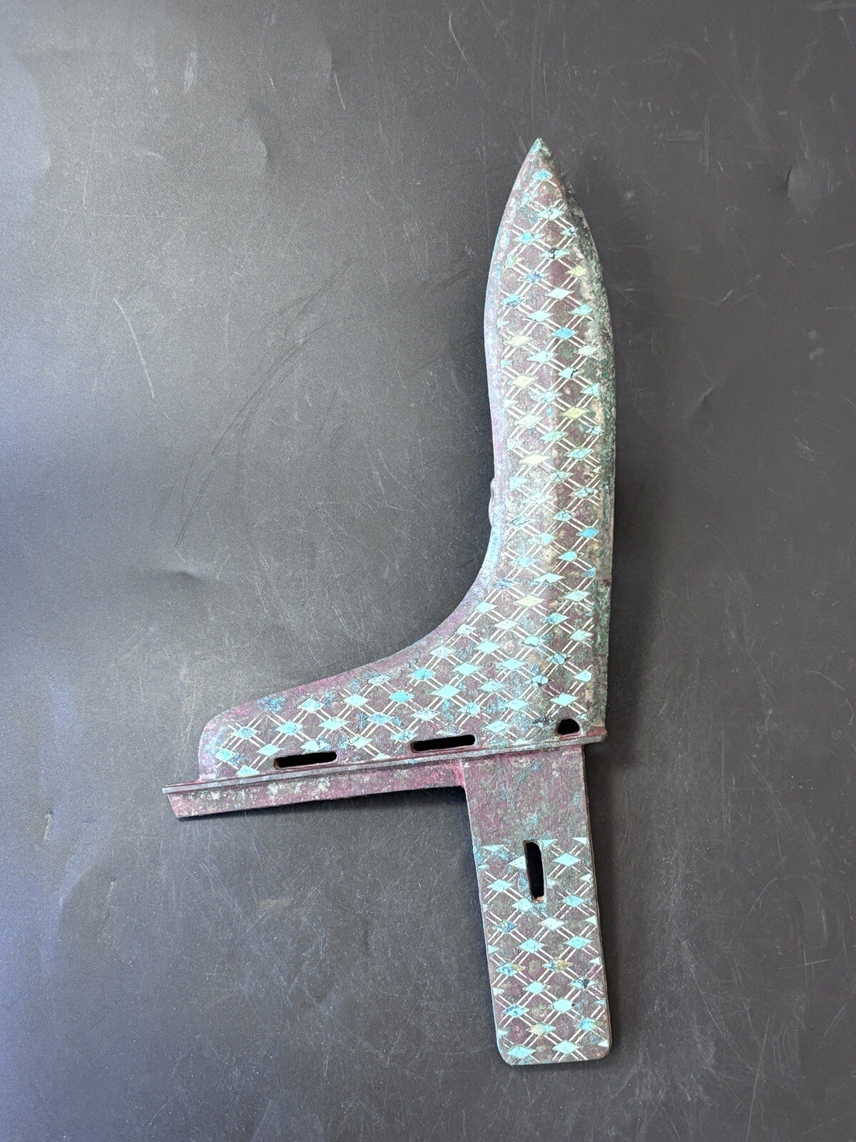China bronze weapon Ge Inlaid gems&silver Geometric pattern dagger-axe 错松石戈